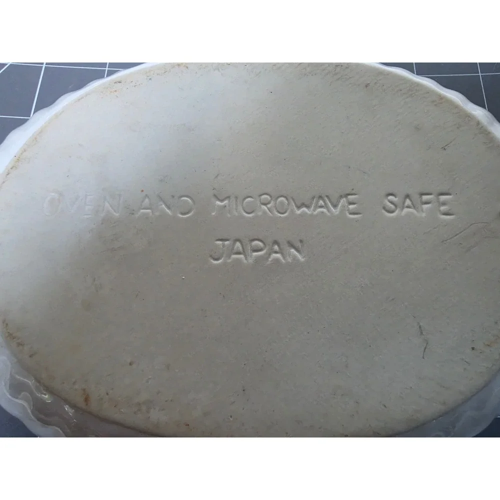 Vintage Japan Ceramic Oval Au Gratin Baking Dish Fluted White Stoneware 9 inch